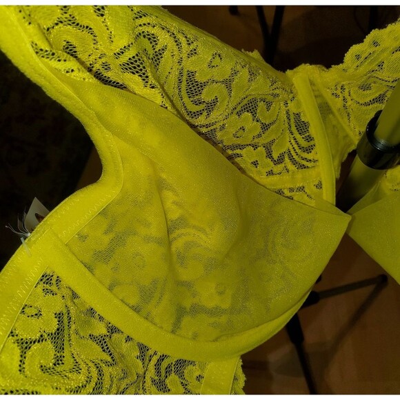 NWT 38DDD Yellow Lace Bra, New, Smart & Sexy, Underwire, 2 Hooks - Picture 4 of 11
